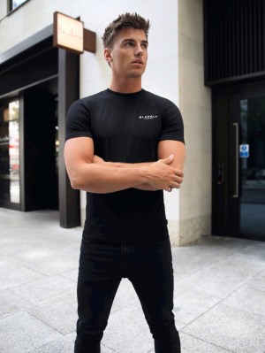 Black Blakely Universal T-Shirt | UPZW-80314