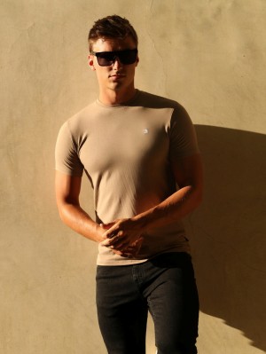 Brown Blakely Initial T-Shirt | SEVB-74316