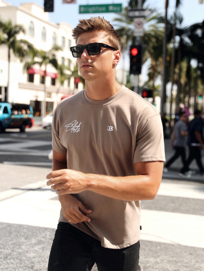 Brown Blakely Club Relaxed T-Shirt | GUVK-97851