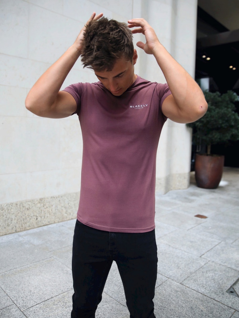 Burgundy Blakely Universal T-Shirt | JAHG-05476