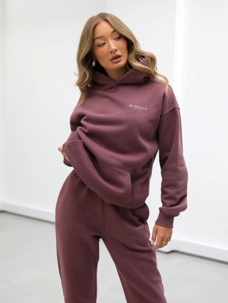 Burgundy Blakely Universal Women's Relaxed Hoodie | VXKF-51730
