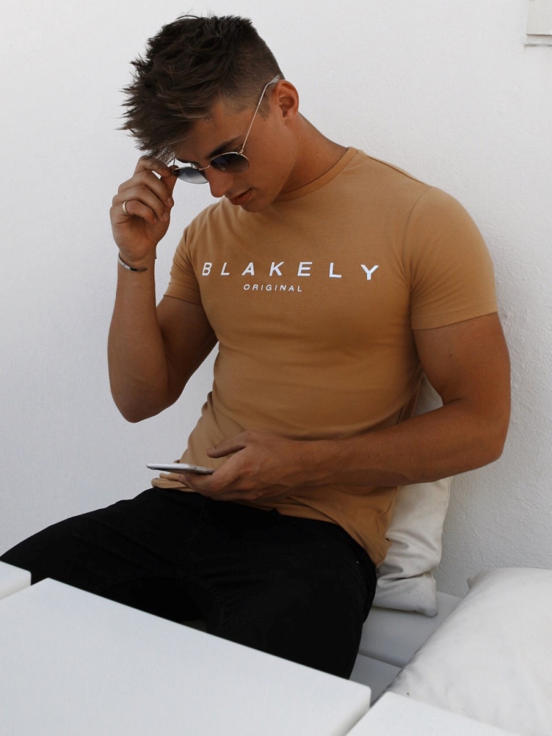 Gold Blakely Axson T-Shirt | FIWK-01823