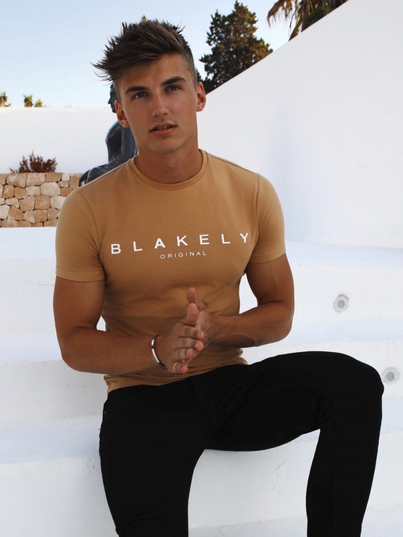 Gold Blakely Axson T-Shirt | FIWK-01823