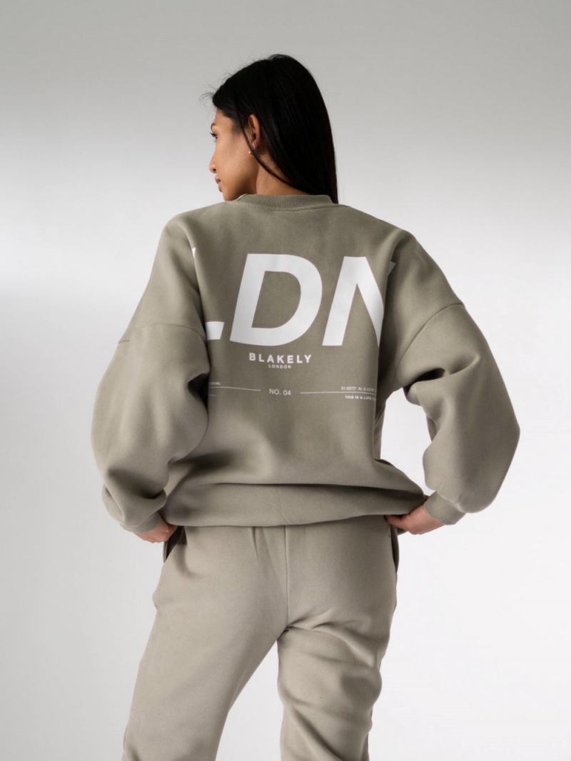 Olive Blakely LDN Womens Oversized Jumper | VICB-63495